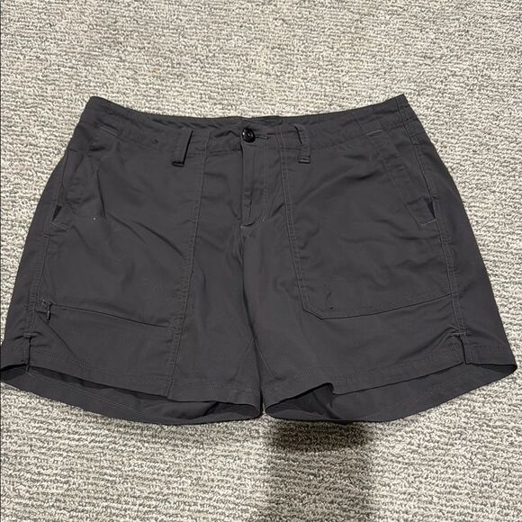 The North Face Gray Cargo Shorts - Picture 1 of 3